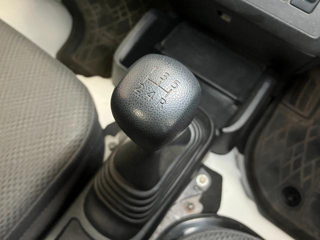 ハイゼットトラックスタンダード５段マニュアルシフト　三方開　ラジオ　エアコン　光軸調整ダイヤル　パワーステアリング（神奈川県）の中古車