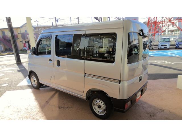 ハイゼットカーゴDXサポカーSワイド適合 ラジオ エアコン アクセサリーソケット コーナーセンサー アイドリングストップ 光軸調整ダイヤル 横滑り防止機能 誤発進抑制機能 パワーウインドウ キーレス(神奈川県)の中古車