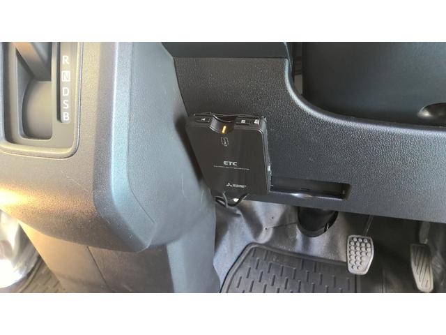 ハイゼットカーゴDXサポカーSワイド適合 ラジオ エアコン アクセサリーソケット コーナーセンサー アイドリングストップ 光軸調整ダイヤル 横滑り防止機能 誤発進抑制機能 パワーウインドウ キーレス(神奈川県)の中古車