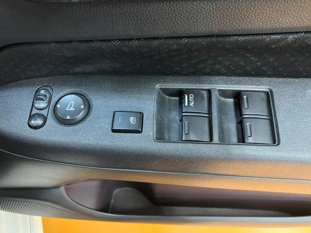 Ｎ−ＷＧＮカスタムＧ・Ａパッケージ衝突被害軽減ブレーキシステム　ステアリングスイッチ　クルーズコントロール　エコンモード　Ｐスタート　オートエアコン　ナビ　キーフリー（神奈川県）の中古車