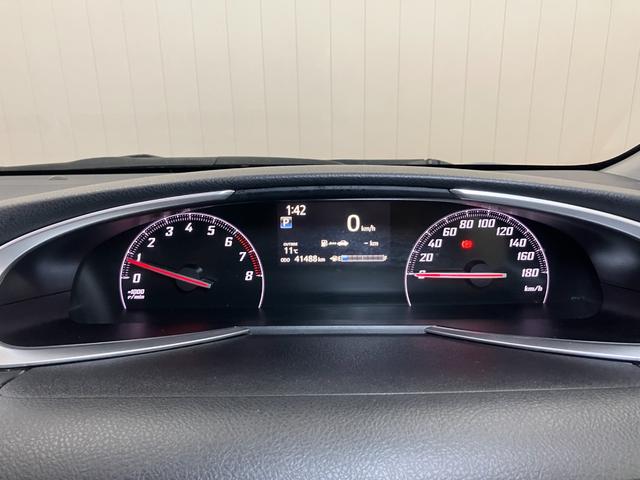 シエンタＧ両側オートスライドドア　３列シート　Ｂカメラ　ステアリングスイッチ　オートエアコン　アイドリングストップ　横滑り防止装置　Ｐスタート　光軸調整ダイヤル　電動格納ミラー　キーフリー（神奈川県）の中古車