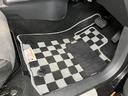 オープンカー　二人乗　アクティブトップ　Ｂカメラ　ＭＯＭＯ製ステアリングホイール　パドルシフト　ステアリングスイッチ　Ｐスタート　シートヒーター　レカロ製スポーツシート　ＥＴＣ　キーフリー（神奈川県）の中古車