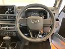 ４ＷＤ　サポカーＳワイド適合　三方開　ＣＶＴ　エアコン　Ｐスタート　アクセサリーソケット　アイドリングストップ　コーナーセンサー　荷台作業灯　電動格納ミラー　キーフリー（神奈川県）の中古車