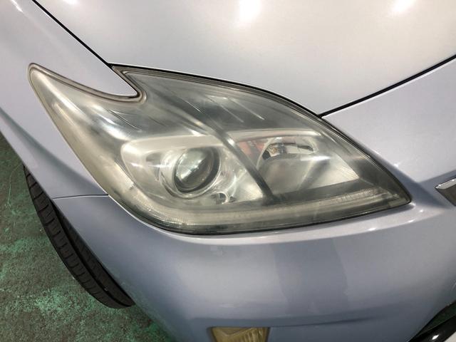 プリウスＳマイコーデ　走行３８２１４キロ／ナビ／バックカメラ／マット１年保証距離無制限　走行距離３８２１４キロ　ナビ　バックカメラ　純正カーペットマット　助手席エアバック　電動パーキングブレーキ　プッシュボタンスタート　電動格納式ドアミラー（埼玉県）の中古車