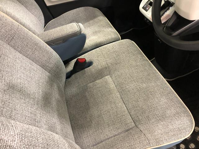 ムーヴキャンバスストライプスＧ　走行２８８３キロ／夢国ストライプ／マット１年保証距離無制限　走行距離２８８３キロ　ディスプレイオーディオ　パノラマモニター　純正マット　サイドエアバッグ　ＬＥＤヘッドランプ　アイドリングストップ　シートヒーター　両側電動スライドドア（埼玉県）の中古車