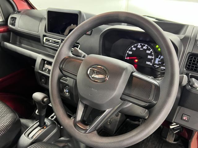 ハイゼットトラックジャンボエクストラ 走行2998キロ/LEDヘッドライト2WD CVT 一年保証・走行距離無制限 スマートキー プッシュスタートエンジン 走行2998キロ オートマチックハイビーム オートライト LEDヘッドライト アイドリングストップ(埼玉県)の中古車
