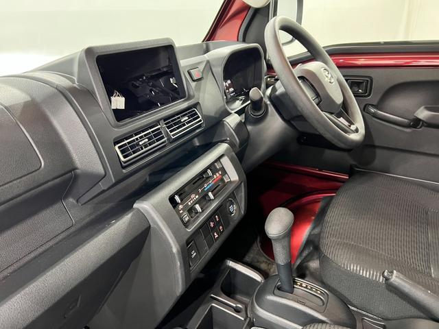 ハイゼットトラックジャンボエクストラ 走行2998キロ/LEDヘッドライト2WD CVT 一年保証・走行距離無制限 スマートキー プッシュスタートエンジン 走行2998キロ オートマチックハイビーム オートライト LEDヘッドライト アイドリングストップ(埼玉県)の中古車