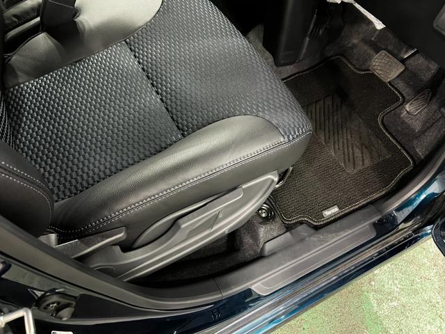 タントカスタムX 走行976キロ/9インチディスプレイオーディオ1年保証距離無制限 走行976キロ ディスプレイオーディオ バックカメラ ブルートゥース 純正マット サイドエアバッグ LEDヘッドランプ アイドリングストップ シートヒーター 両側電動スライドドア(埼玉県)の中古車