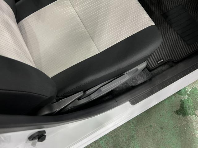 ミライースG SAIII 走行497キロ/純正ナビ/LEDヘッドランプ1年保証距離無制限 走行距離497キロ 純正フルセグナビ Bluetooth USBソケット 純正マット LEDヘッドランプ アイドリングストップ シートヒーター プッシュボタンスタート キーフリー(埼玉県)の中古車
