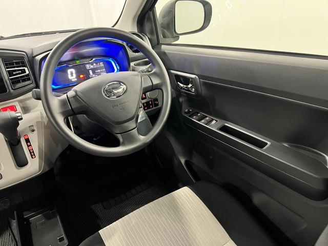 ミライースＸ　ＳＡIII　走行２９９キロ／ＬＥＤヘッドライト一年保証・走行距離無制限　走行２９９キロ　助手席エアバック　オートライト　オートマチックハイビーム　クリアランスソナー　アイドリングストップ（埼玉県）の中古車