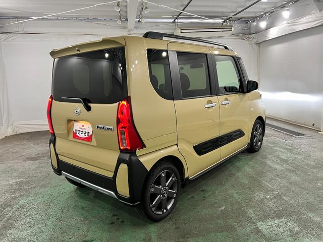 タントファンクロスターボ 走行1765キロ/LEDヘッドランプ1年保証距離無制限 走行距離1765キロ 純正マット サイドエアバッグ LEDヘッドランプ アイドリングストップ シートヒーター 両側電動スライドドア オート格納式ドアミラー 電動パーキングブレーキ(埼玉県)の中古車