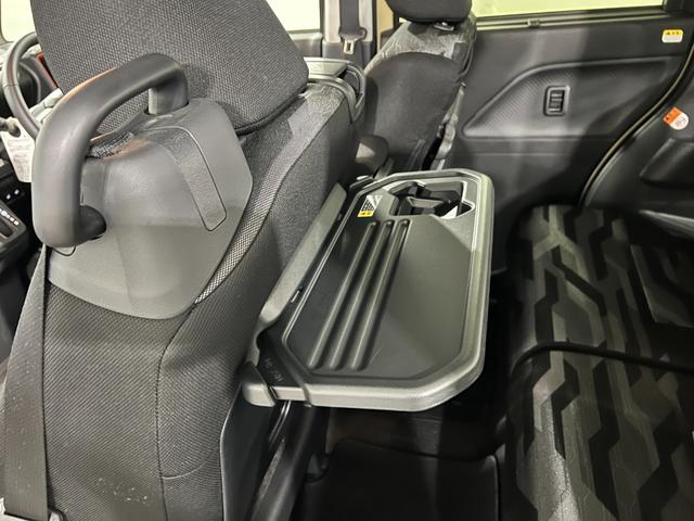 タントファンクロスターボ 走行1765キロ/LEDヘッドランプ1年保証距離無制限 走行距離1765キロ 純正マット サイドエアバッグ LEDヘッドランプ アイドリングストップ シートヒーター 両側電動スライドドア オート格納式ドアミラー 電動パーキングブレーキ(埼玉県)の中古車