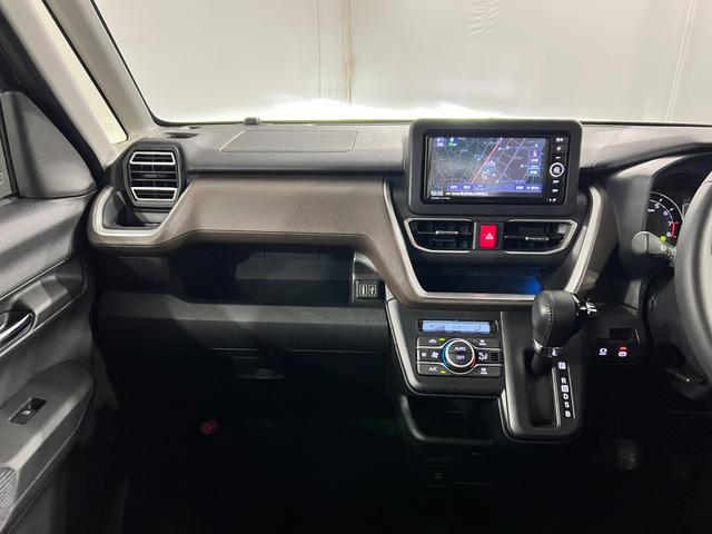 ムーヴRS 走行2420キロ/純正フルセグナビ/パノラマモニター1年保証距離無制限 走行距離2420キロ 純正フルセグナビ パノラマモニター サイドエアバッグ LEDヘッドランプ アイドリングストップ 両側電動スライドドア 電動パーキングブレーキ(埼玉県)の中古車