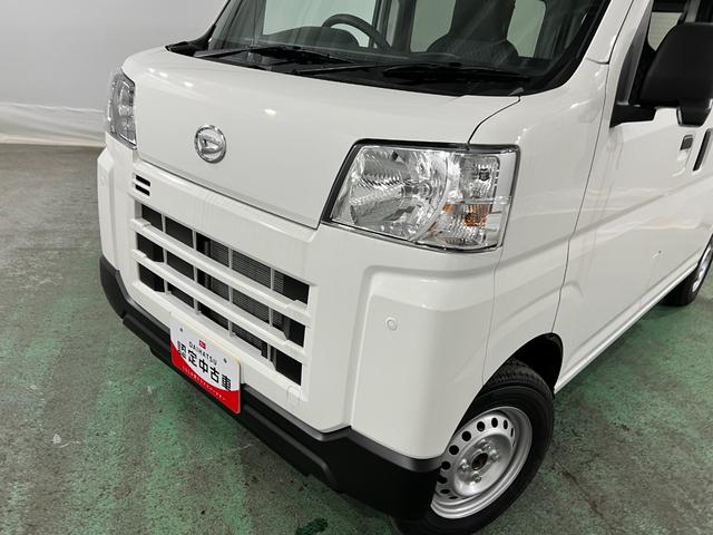 ハイゼットカーゴＤＸ　走行６キロ／登録済未使用車／ＦＭＡＭラジオ新車保障継承　１年保証距離無制限　走行距離６キロ　スマートアシスト　前後ソナーセンサー　ＦＭＡＭラジオ　運転席助手席エアバック　クリアランスソナー　オートライト　アイドリングストップ（埼玉県）の中古車
