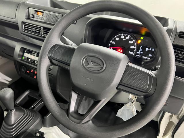ハイゼットトラックスタンダード 農用スペシャル 4WD/MT車/走行6キロ1年保証距離無制限 走行距離6キロ FMAMラジオ 助手席エアバック クリアランスソナー オートマチックハイビーム オートライト アイドリングストップ 荷台作業灯(埼玉県)の中古車