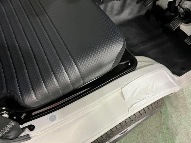 ハイゼットトラックスタンダード 農用スペシャル 4WD/MT車/走行6キロ1年保証距離無制限 走行距離6キロ FMAMラジオ 助手席エアバック クリアランスソナー オートマチックハイビーム オートライト アイドリングストップ 荷台作業灯(埼玉県)の中古車