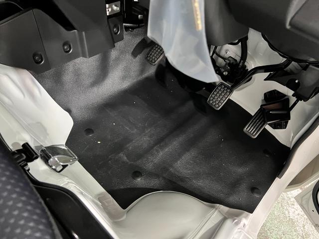 ハイゼットトラックスタンダード 農用スペシャル 4WD/MT車/走行6キロ1年保証距離無制限 走行距離6キロ FMAMラジオ 助手席エアバック クリアランスソナー オートマチックハイビーム オートライト アイドリングストップ 荷台作業灯(埼玉県)の中古車