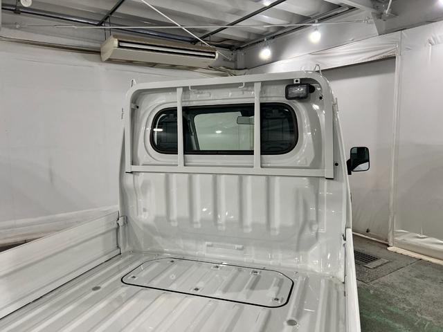 ハイゼットトラックスタンダード 農用スペシャル 4WD/MT車/走行6キロ1年保証距離無制限 走行距離6キロ FMAMラジオ 助手席エアバック クリアランスソナー オートマチックハイビーム オートライト アイドリングストップ 荷台作業灯(埼玉県)の中古車