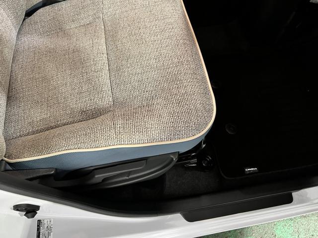 ムーヴキャンバスストライプスG 走行2366キロ/LEDヘッドランプ/マット禁煙車 ワンオーナー 1年保証距離無制限 新車保障継承 走行距離2366キロ 純正マット サイドエアバッグ LEDヘッドランプ アイドリングストップ シートヒーター 両側電動スライドドア(埼玉県)の中古車