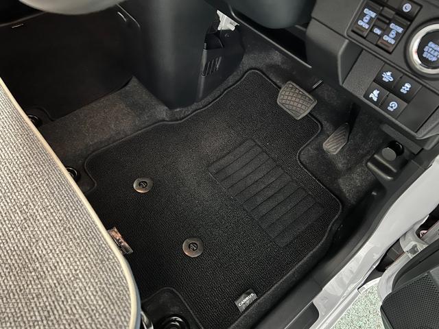 ムーヴキャンバスストライプスG 走行2366キロ/LEDヘッドランプ/マット禁煙車 ワンオーナー 1年保証距離無制限 新車保障継承 走行距離2366キロ 純正マット サイドエアバッグ LEDヘッドランプ アイドリングストップ シートヒーター 両側電動スライドドア(埼玉県)の中古車