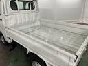 １年保証距離無制限　走行距離６キロ　ＦＭＡＭラジオ　助手席エアバック　クリアランスソナー　オートマチックハイビーム　オートライト　アイドリングストップ　荷台作業灯（埼玉県）の中古車