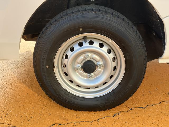 ハイゼットトラックスタンダード　４ＷＤ　５ＭＴ　スタッドレスタイヤ履きまごころ保証　１年間・走行距離無制限付き（東京都）の中古車