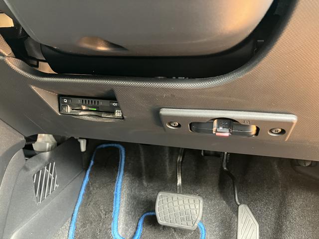 ロッキープレミアムＧ　ＨＥＶ保証　新車保証・まごころ保証　１年間・走行距離無制限付き（東京都）の中古車