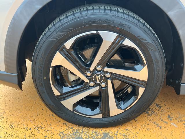 ロッキープレミアムＧ　ＨＥＶ保証　新車保証・まごころ保証　１年間・走行距離無制限付き（東京都）の中古車