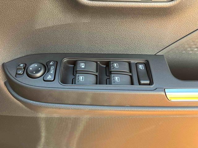 タントカスタムRSリミテッド 届け出済み未使用車保証 新車保証・まごころ保証 1年間・走行距離無制限付き・両ドア電動スライドドアスイッチ・プッシュスタート・LEDヘッドライト装備(東京都)の中古車