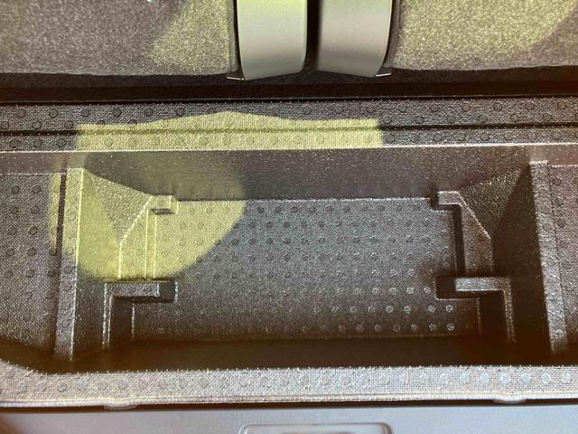 タントカスタムＸリミテッド　届け出済み未使用車保証　新車保証・まごころ保証　１年間・走行距離無制限付き・両ドア電動スライドドアスイッチ・プッシュスタート・ＬＥＤヘッドライト装備・シートヒーター装備（東京都）の中古車