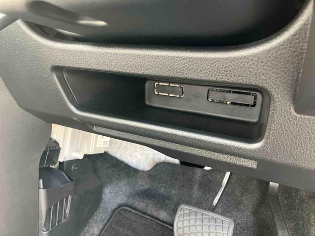 ムーヴキャンバスストライプスGスマアシ/プッシュボタンスタート/コーナーセンサー/オートライト/LEDヘッドランプ/フロントフォグランプ/オートエアコン/キーフリー/シートリフタ&チルトステアリング/取扱説明書&整備記録簿(千葉県)の中古車