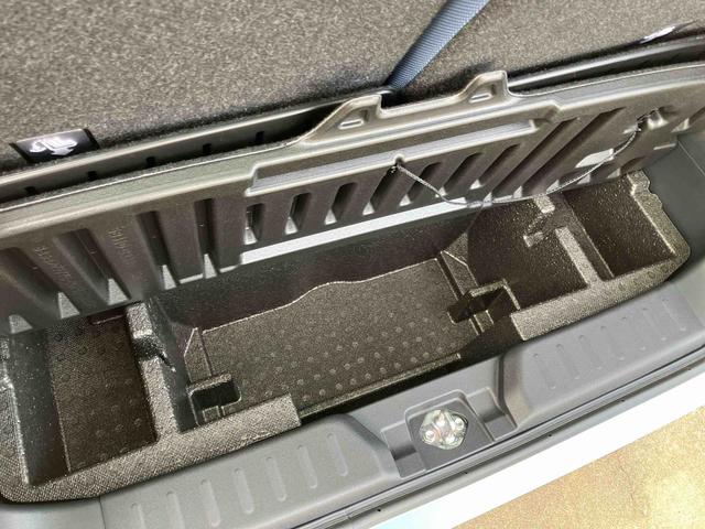 ムーヴキャンバスストライプスGスマアシ/プッシュボタンスタート/コーナーセンサー/オートライト/LEDヘッドランプ/フロントフォグランプ/オートエアコン/キーフリー/シートリフタ&チルトステアリング/取扱説明書&整備記録簿(千葉県)の中古車