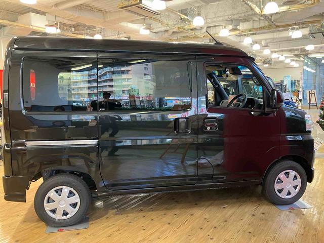 ハイゼットカーゴクルーズ未使用車　ＬＥＤパック視界補助パック　９インチＤＡ保証　新車保証・まごころ保証　１年間・走行距離無制限付き　ＬＥＤヘッドランプ　ＬＥＤフォグランプ　９インチディスプレイオーディオ　スマートインナーミラー　バックカメラ　電動格納ミラー（東京都）の中古車