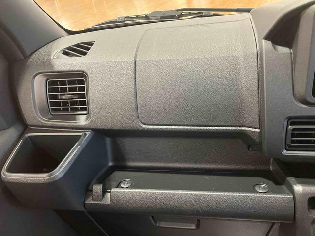 ハイゼットカーゴクルーズ　届け出済み未使用車保証　新車保証・まごころ保証　１年間・走行距離無制限付き・ＬＥＤヘッドライト装備・デジタルインナーミラー装備・マニュアルエアコン装備（東京都）の中古車