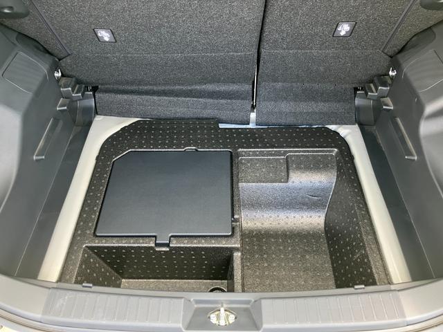 ロッキープレミアムG HEV ハイブリッド車 パノラマモニターアダプティブクルーズコントロール パノラマモニター バックフォグ シートヒーター オートライト LEDヘッドライト(東京都)の中古車