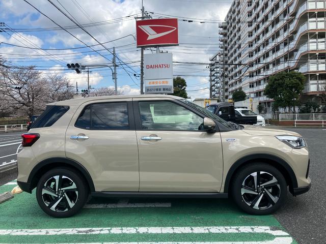 ロッキープレミアムG HEV ハイブリッド車 パノラマモニターアダプティブクルーズコントロール パノラマモニター バックフォグ シートヒーター オートライト LEDヘッドライト(東京都)の中古車