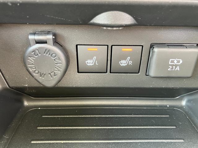 ロッキープレミアムG HEV ハイブリッド車 パノラマモニターアダプティブクルーズコントロール パノラマモニター バックフォグ シートヒーター オートライト LEDヘッドライト(東京都)の中古車