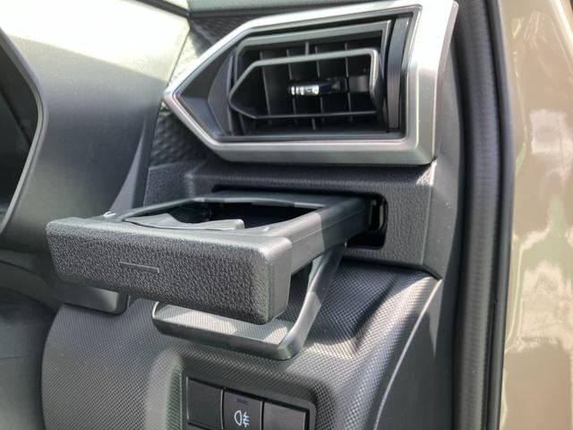 ロッキープレミアムG HEV ハイブリッド車 パノラマモニターアダプティブクルーズコントロール パノラマモニター バックフォグ シートヒーター オートライト LEDヘッドライト(東京都)の中古車