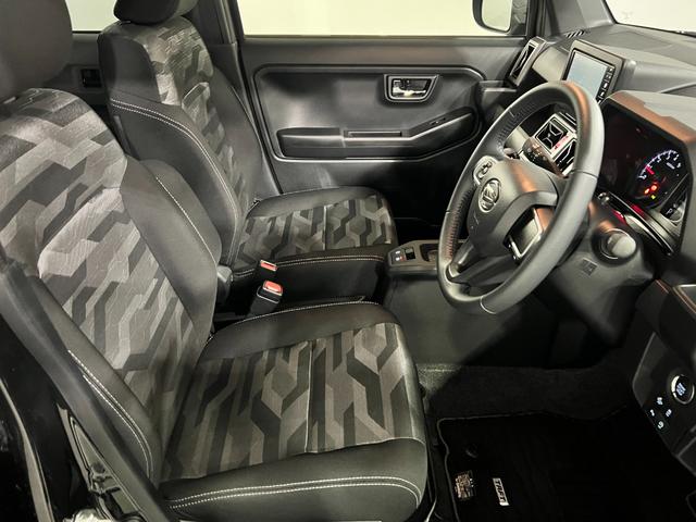 タフトＧ　クロムベンチャー　走行２４２３０キロ／車検整備付／ナビ一年保証・走行距離無制限　フルセグナビ　Ｂｌｕｅｔｏｏｔｈ　バックカメラ　ドラレコ　ＥＴＣ　クリアランスソナー　オートライト　ＬＥＤヘッドライト　シートヒーター（埼玉県）の中古車