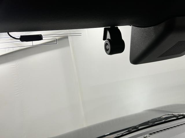 タフトＧ　クロムベンチャー　走行２４２３０キロ／車検整備付／ナビ一年保証・走行距離無制限　フルセグナビ　Ｂｌｕｅｔｏｏｔｈ　バックカメラ　ドラレコ　ＥＴＣ　クリアランスソナー　オートライト　ＬＥＤヘッドライト　シートヒーター（埼玉県）の中古車
