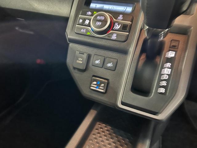 タフトＧ　クロムベンチャー　走行２４２３０キロ／車検整備付／ナビ一年保証・走行距離無制限　フルセグナビ　Ｂｌｕｅｔｏｏｔｈ　バックカメラ　ドラレコ　ＥＴＣ　クリアランスソナー　オートライト　ＬＥＤヘッドライト　シートヒーター（埼玉県）の中古車