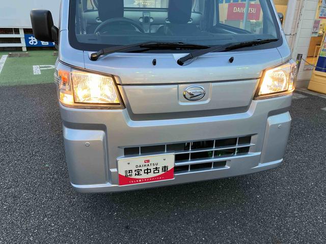ハイゼットトラックスタンダードＦＲ専用ＣＶＴ　マルチリフレクターヘッドランプ　ＡＭ／ＦＭＣＤステレオ　１２インチ商用ラジアルタイヤ　６コーナーセンサー　荷台フロア長２．０３０ｍｍ　積載力を高める２５個のフック（東京都）の中古車