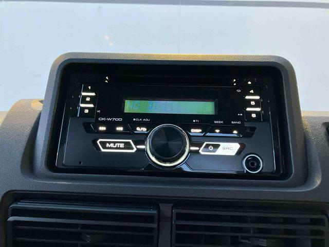ハイゼットトラックスタンダードＦＲ専用ＣＶＴ　マルチリフレクターヘッドランプ　ＡＭ／ＦＭＣＤステレオ　１２インチ商用ラジアルタイヤ　６コーナーセンサー　荷台フロア長２．０３０ｍｍ　積載力を高める２５個のフック（東京都）の中古車