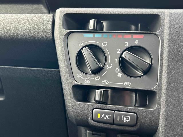 ハイゼットカーゴクルーズターボ　電動格納ドアミラー　キーフリーシステム保証　新車保証・まごころ保証　１年間・走行距離無制限付き　キーフリーシステム　プッシュスタート　前席パワーウインドウ　電動格納ドアミラー　アイドリングストップ　コーナーセンサー　オートライト（東京都）の中古車