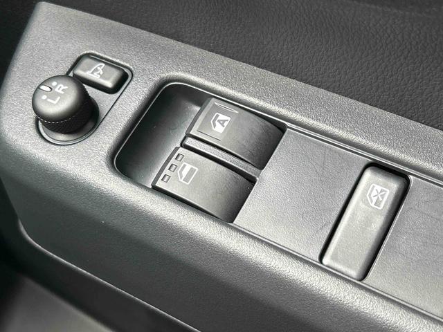 ハイゼットカーゴクルーズターボ　電動格納ドアミラー　キーフリーシステム保証　新車保証・まごころ保証　１年間・走行距離無制限付き　キーフリーシステム　プッシュスタート　前席パワーウインドウ　電動格納ドアミラー　アイドリングストップ　コーナーセンサー　オートライト（東京都）の中古車