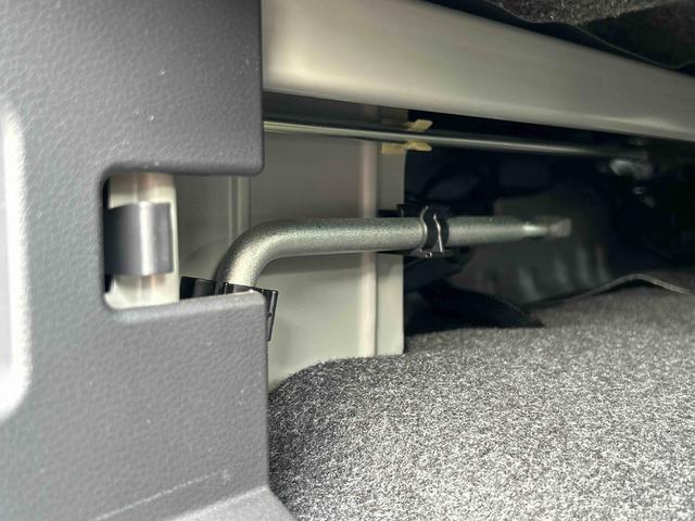 ハイゼットカーゴクルーズターボ　電動格納ドアミラー　キーフリーシステム保証　新車保証・まごころ保証　１年間・走行距離無制限付き　キーフリーシステム　プッシュスタート　前席パワーウインドウ　電動格納ドアミラー　アイドリングストップ　コーナーセンサー　オートライト（東京都）の中古車
