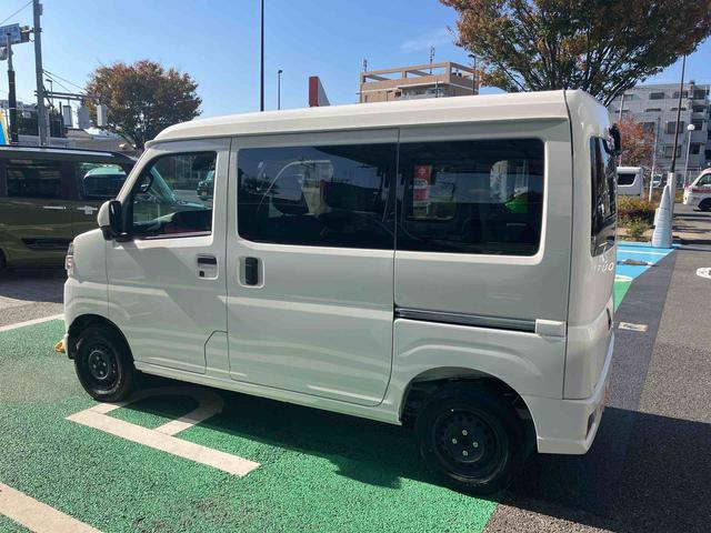 ハイゼットカーゴクルーズ　届出済み未使用車　キーフリーシステム保証　新車保証・まごころ保証　１年間・走行距離無制限付き　キーフリーシステム　前席パワーウインドウ　コーナーセンサー　アイドリングストップ　電動格納ドアミラー　オートライト　オートハイビーム（東京都）の中古車