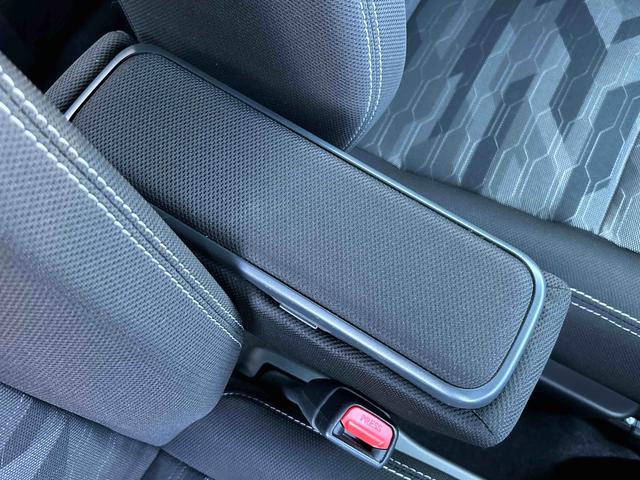 タフトＧターボ　クロムベンチャー　純正ナビ　パノラマモニター保証　新車保証・まごころ保証　１年間・走行距離無制限付き　純正７インチナビ　パノラマモニター　キーフリーシステム　前席シートヒーター　電動パーキングブレーキ　アダプティブクルーズコントロール（東京都）の中古車