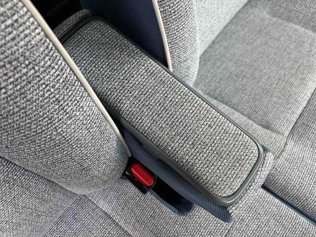 ムーヴキャンバスストライプスＧ　純正７インチナビ　パノラマモニター保証　新車保証・まごころ保証　１年間・走行距離無制限付き　純正７インチナビ　パノラマモニター　コーナーセンサー　アイドリンストップ　両側電動スライドドア　前席シートヒーター　ホッとカップホルダー（東京都）の中古車