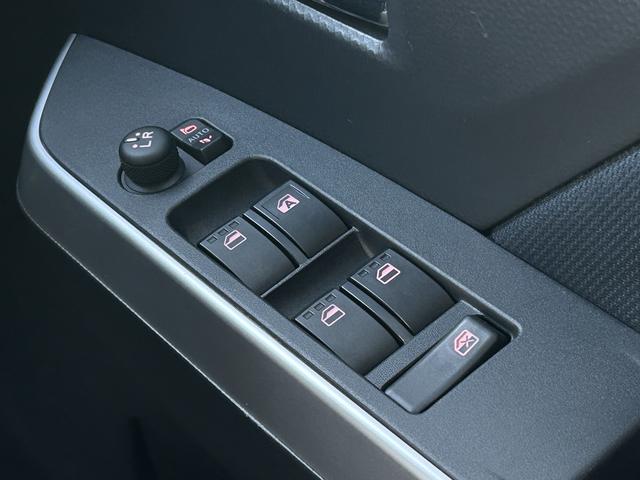 トールカスタムＧ　ターボ　ディスプレイオーディオ　パノラマモニター保証　新車保証・まごころ保証　１年間・走行距離無制限付き　スマホ連携９インチディスプレイオーディオ　キーフリーシステム　ＬＥＤヘッドランプ　ＬＥＤフォグランプ　両側電動スライドドア　パノラマモニター（東京都）の中古車